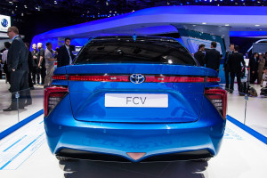 Toyota FCV live in Paris 2014