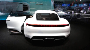 Porsche Mission E Concept IAA 2015 - 20