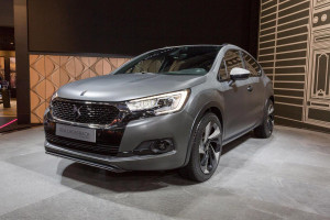 ds4-crossback-3