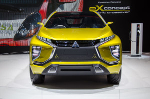 Mitsubishi-EX-Concept-front-end