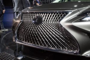 Lexus LS-detroit-auto-show-32